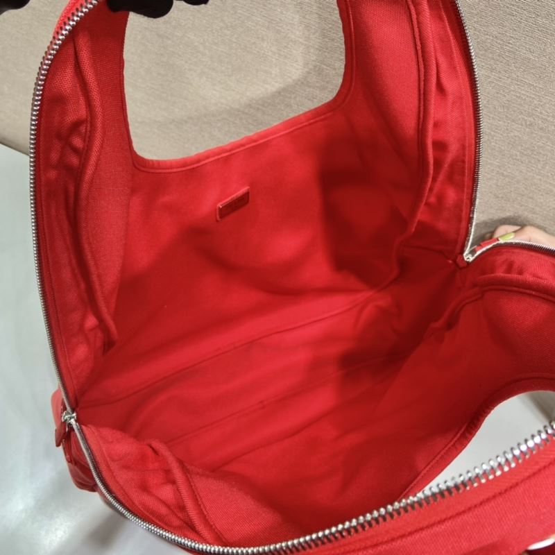 Pra*a tote bags